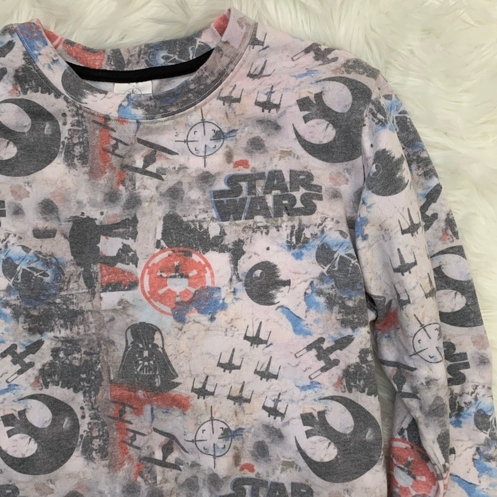 Star Wars sweatshirt